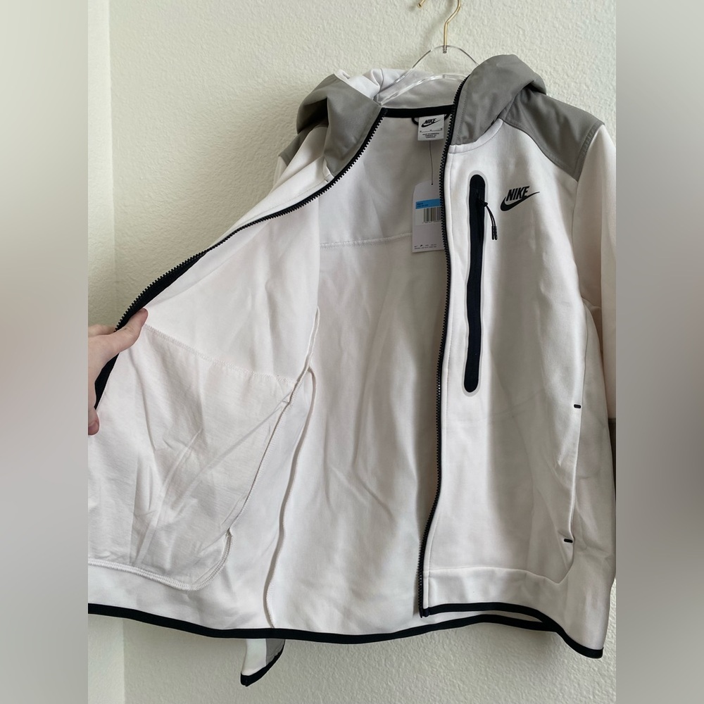 Nike Sportswear Tech Fleece Men’s Track Top - Picture 8 of 9